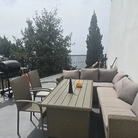 Casa Luz Vista *